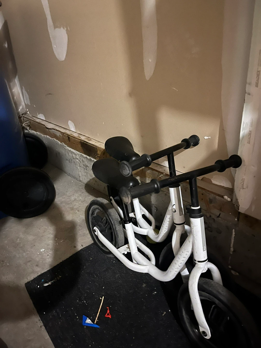 2 White Balance Bike