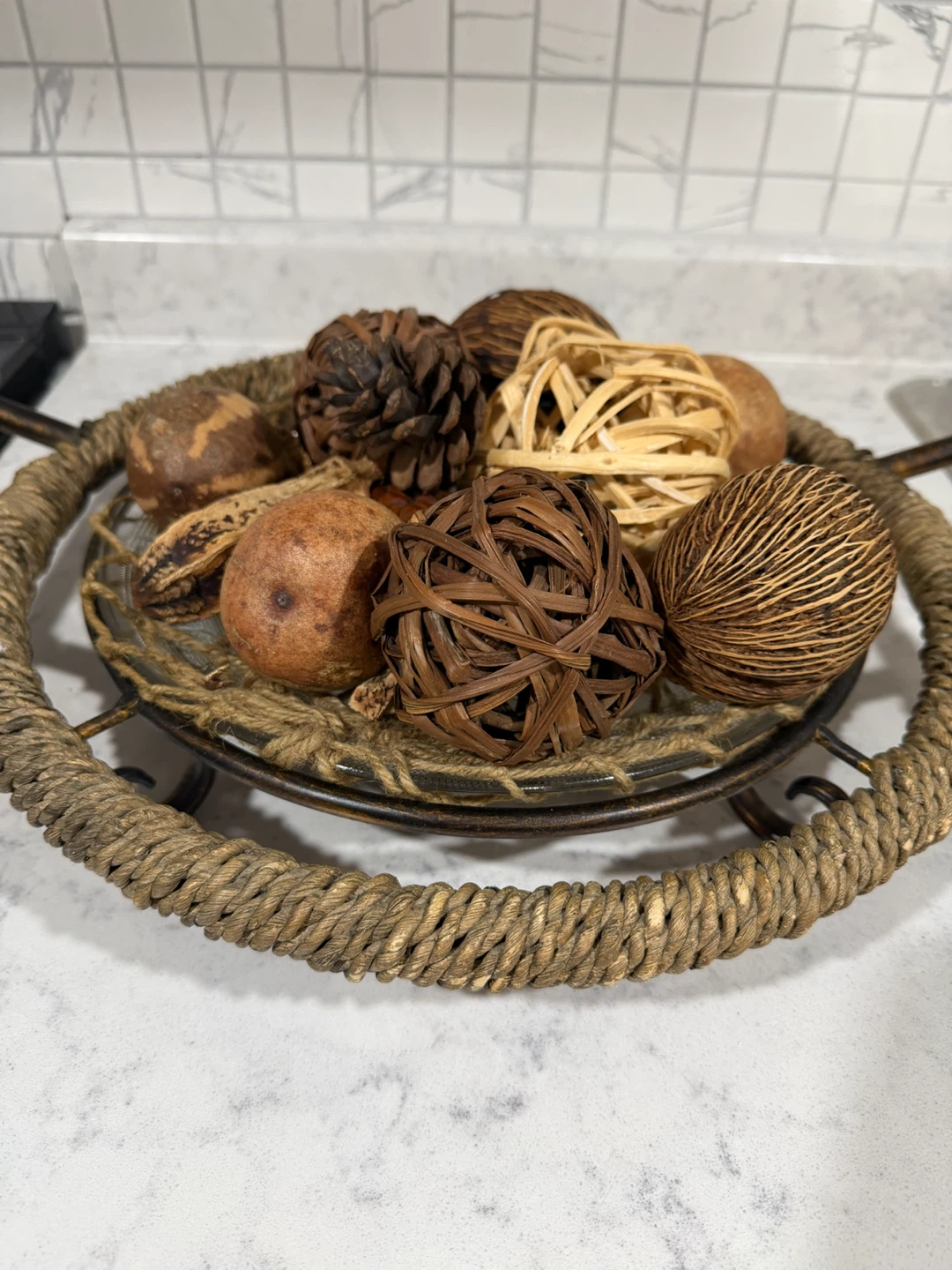 Decorative Potpourri Bowl with Natural Elements