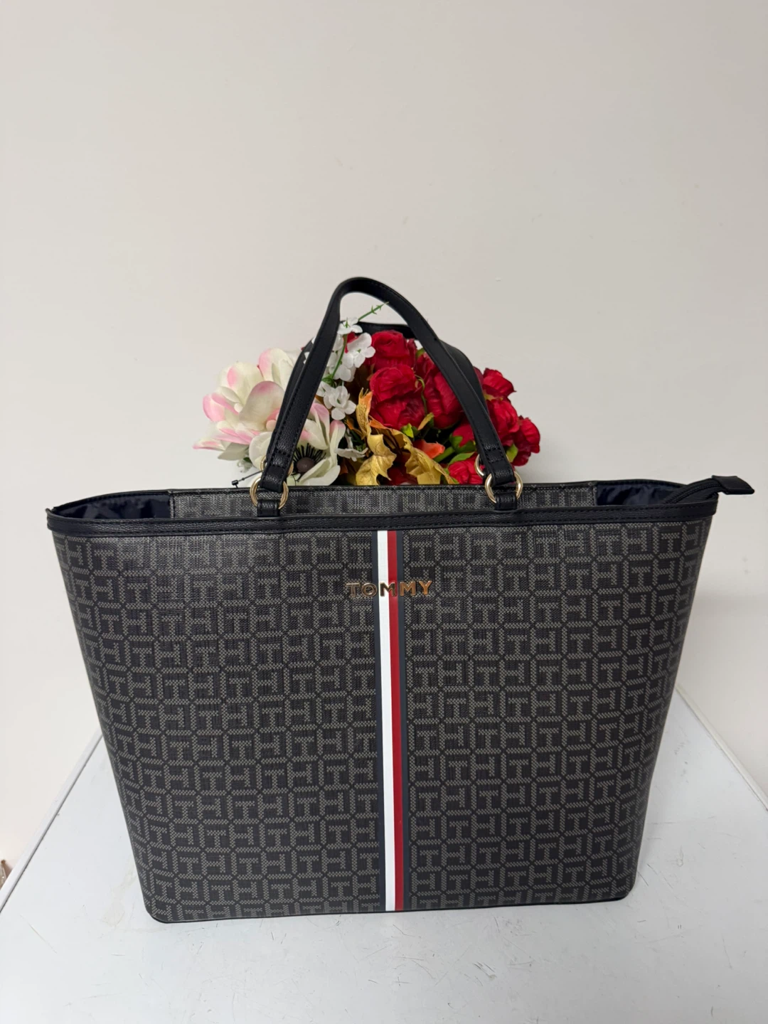 Tommy Hilfiger Tote Bag