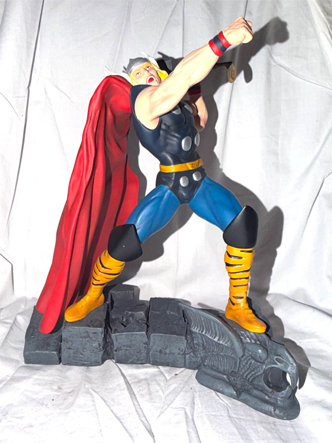 Marvel Thor 8" Resin Statue by Shawn Nagle - photo 2