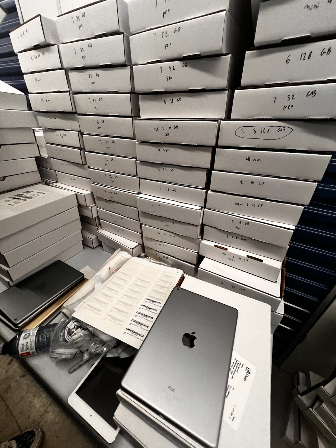 iPad 8 32 GB Gray