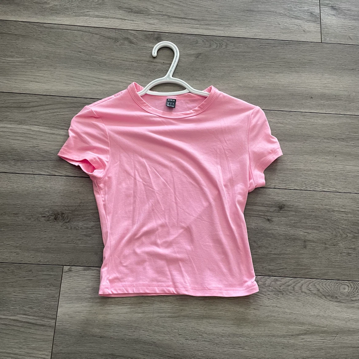 4 Crop Tops - photo 5