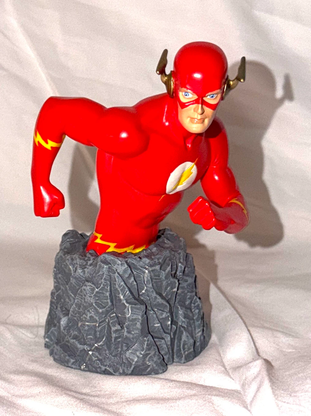 The Flash Mini-Bust DC Comics justice league. Cock statue - photo 2