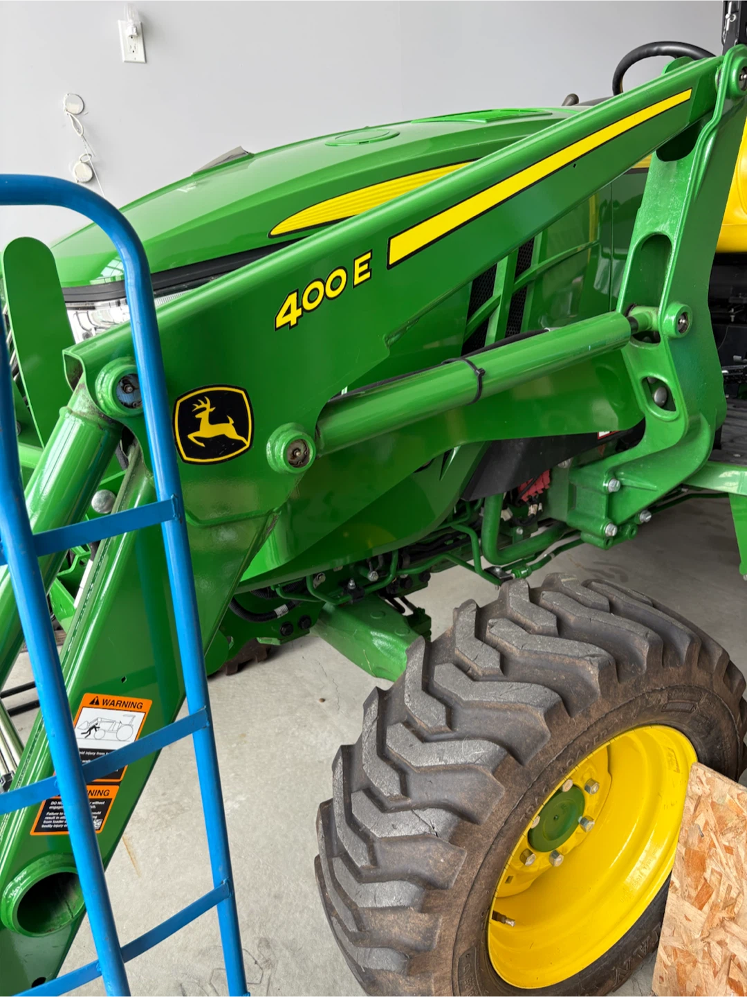 Farm tractor 4044M