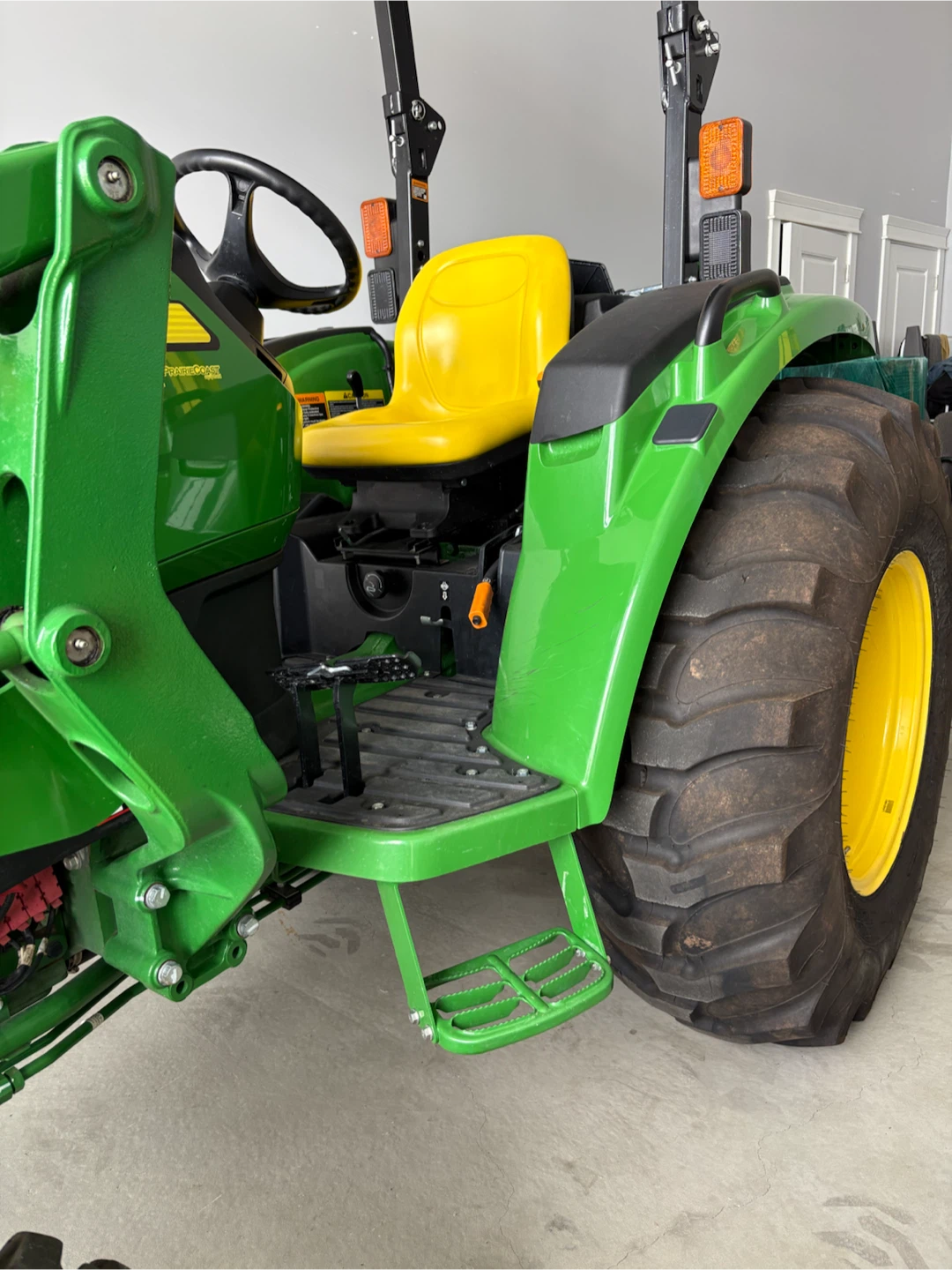 Farm tractor 4044M - photo 2