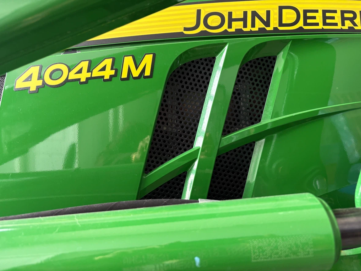Farm tractor 4044M - photo 5