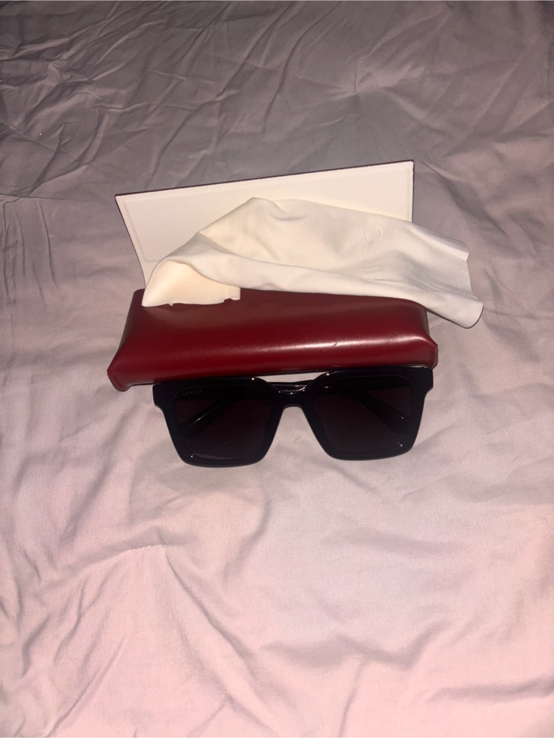 Gucci Sunglasses with Case - photo 3