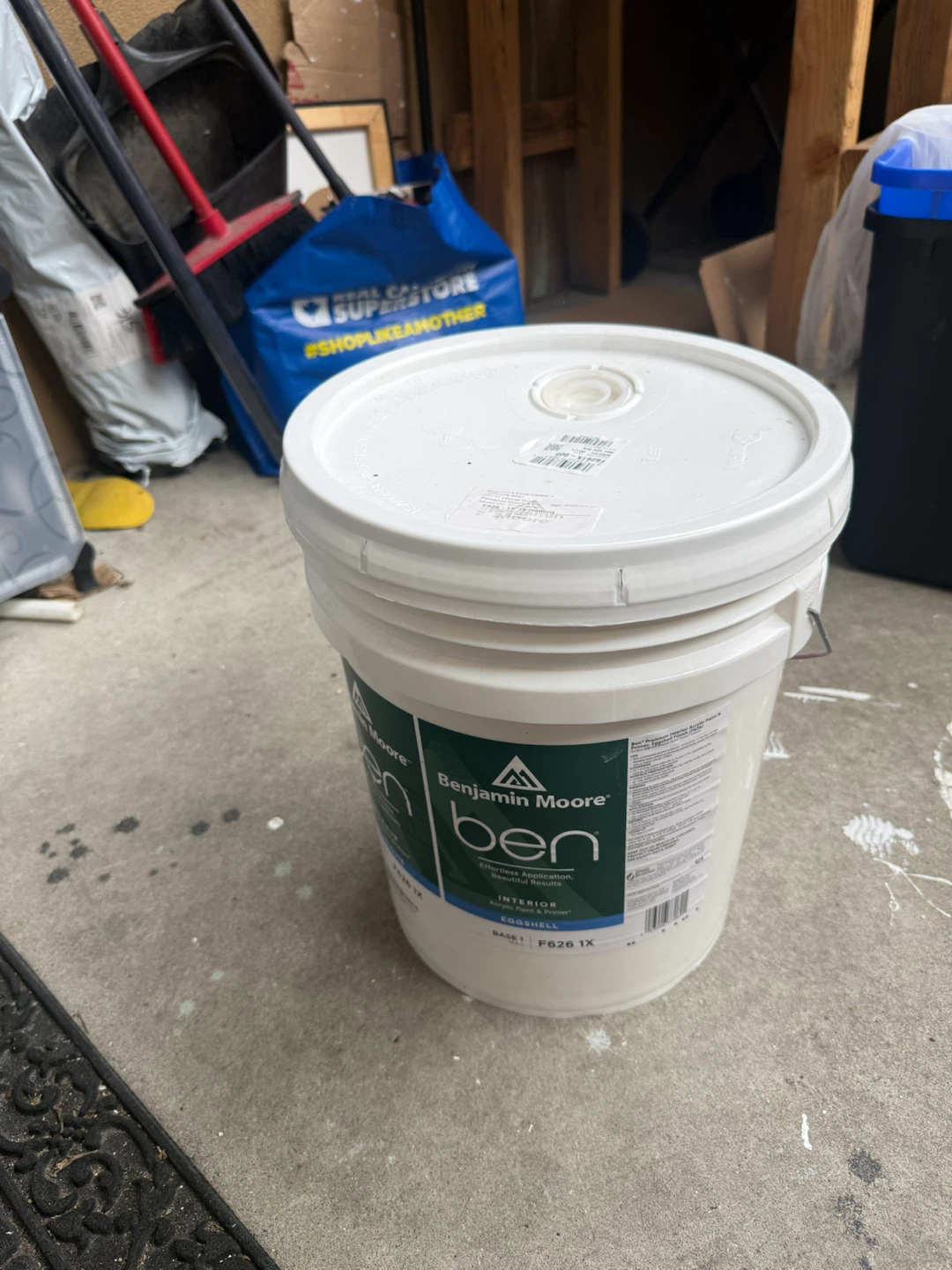 Benjamin Moore ben interior eggshell paint