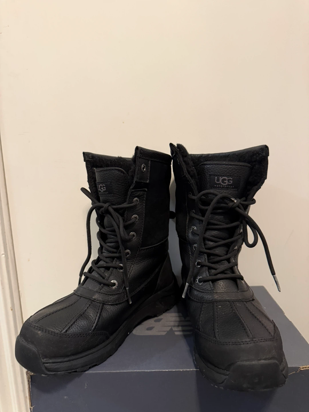 UGG Adirondack Boots - photo 2