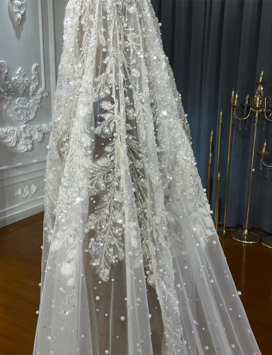 Handmade wedding dress with veil - photo 3
