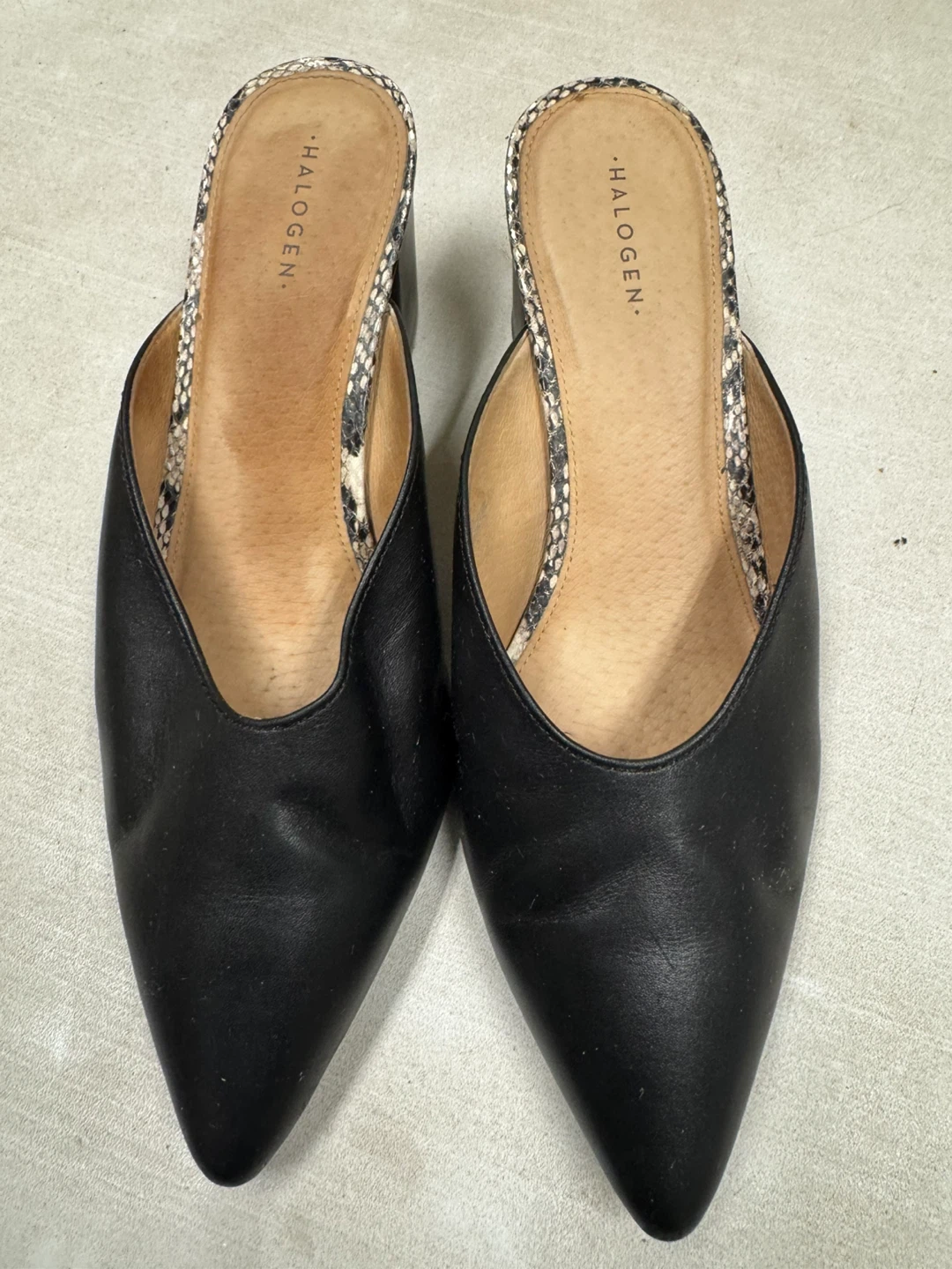 Halogen Black Pointed Toe Mules