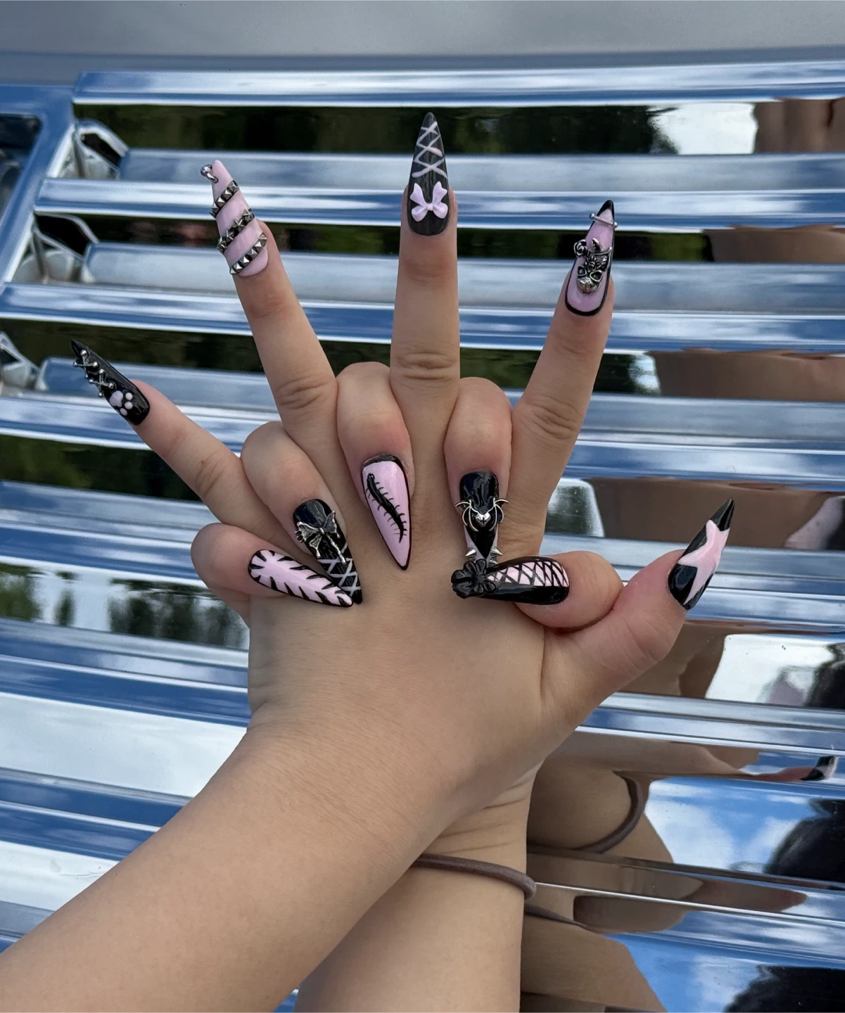 Custom Press on Nails lasting 4 weeks - photo 5