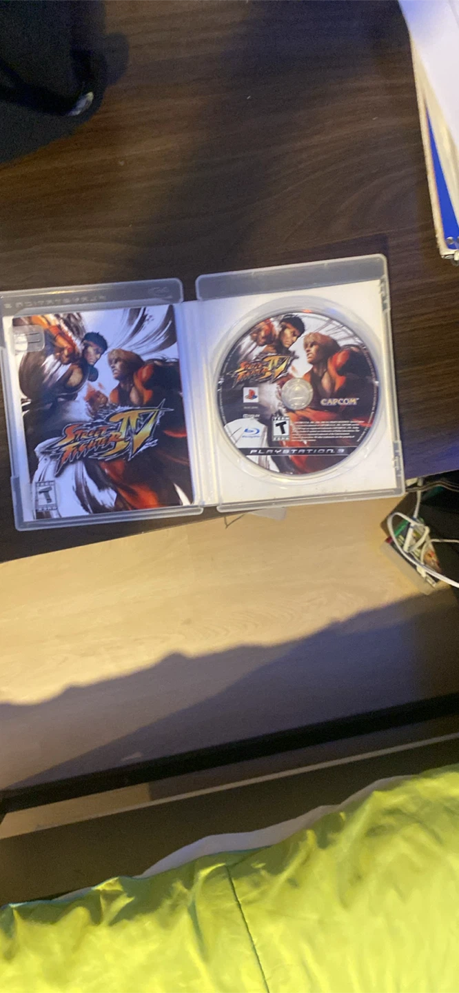 UFC 2009 Undisputed PS3 Game and street fighter IV - photo 4