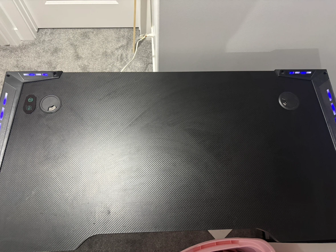 Gaming Desk with Carbon Fiber Finish