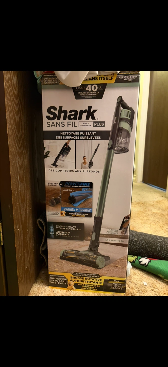 Shark Cordless Plus Vacuum Cleaner *open to offers