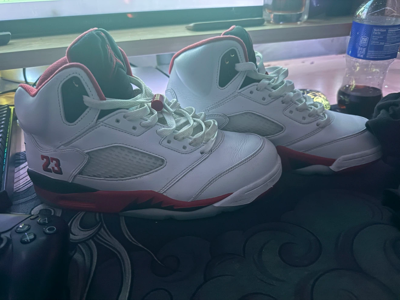 Air Jordan 5 Retro White Red Size 8.5 - photo 2