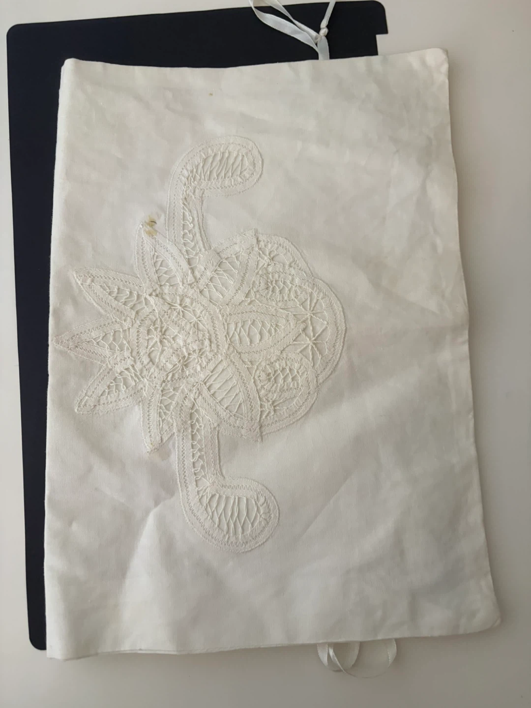 Vintage Battenberg Lace White Drawstring Bag - photo 2