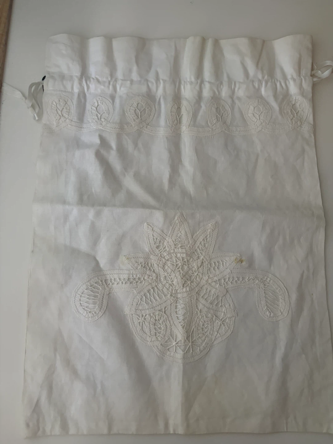 Vintage Battenberg Lace White Drawstring Bag - photo 4