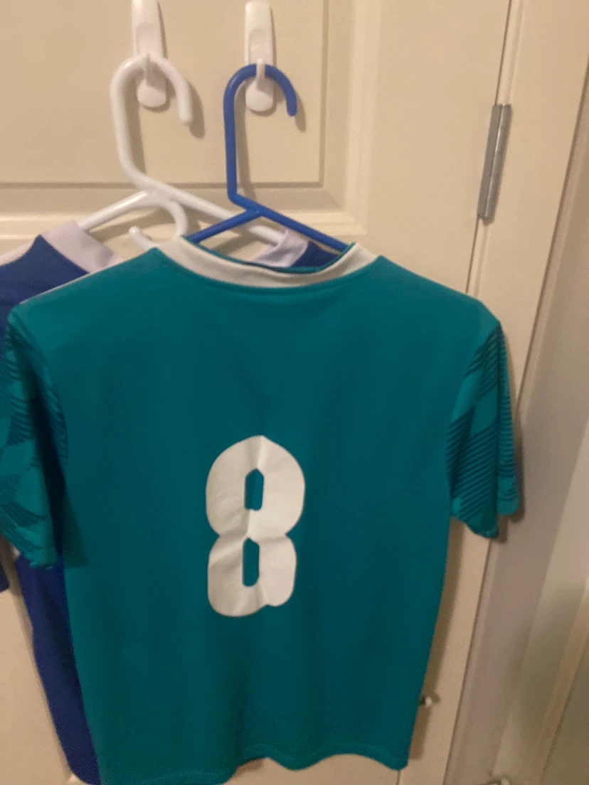Two jerseys need gone ASAP - photo 3