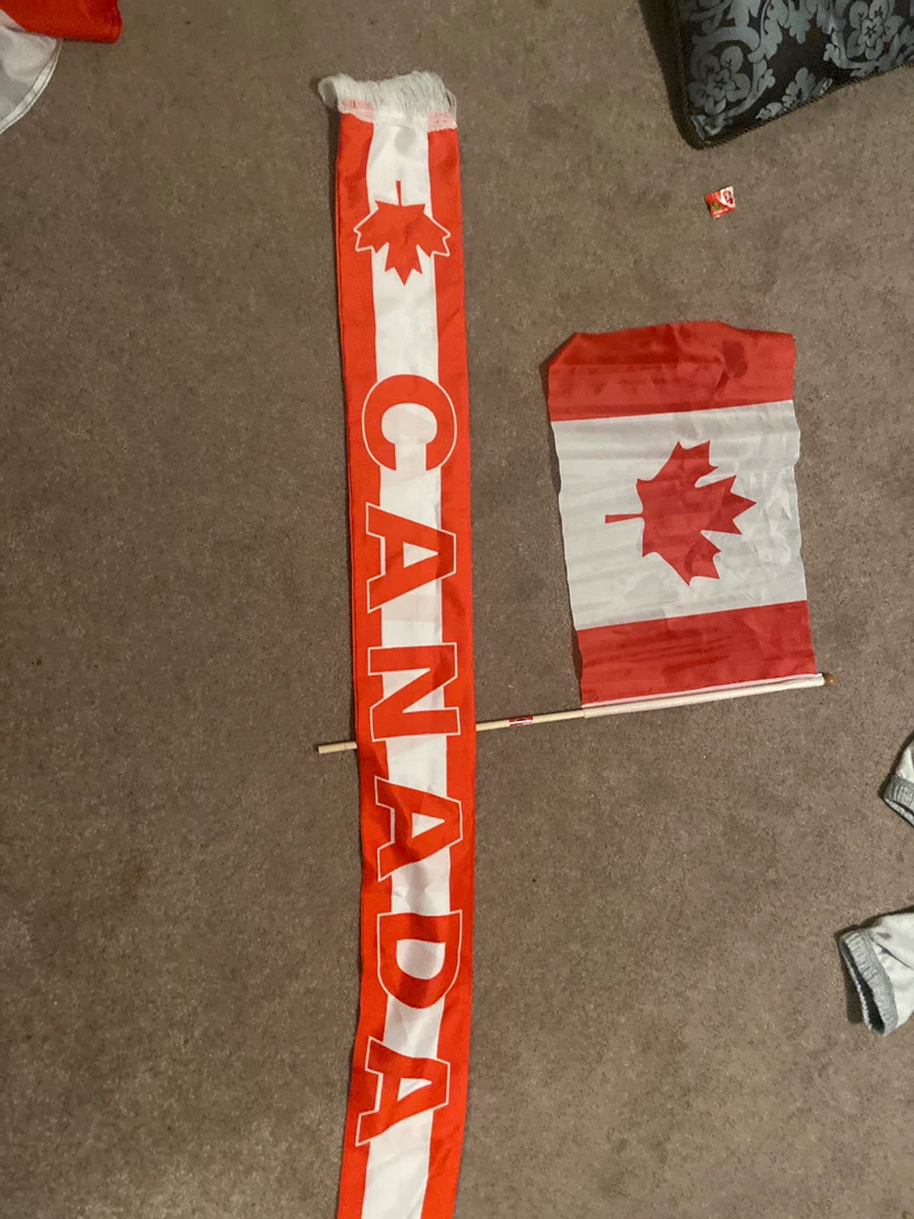 Canada Flag and Scarf Set - photo 2