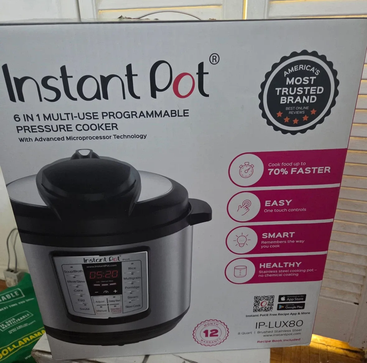 Instant Pot 6-in-1 Programmable Pressure Cooker IP-LUX80