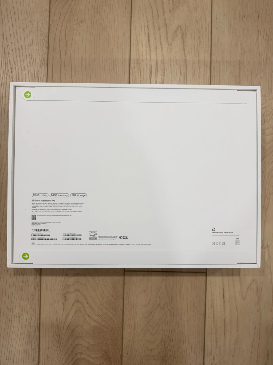 16-inch MacBook Pro M5 Pro - photo 2