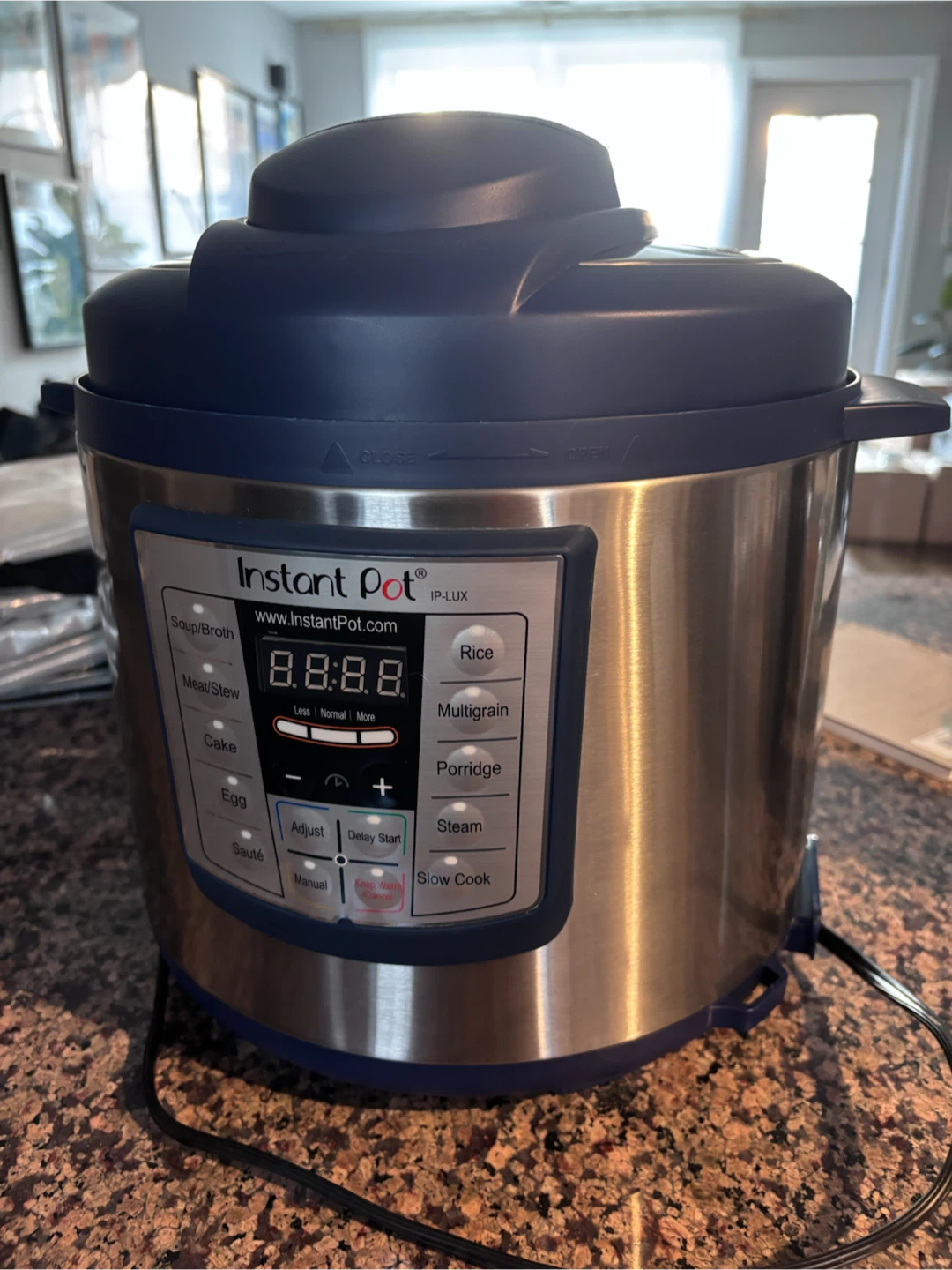 Instant Pot IP-LUX Electric Pressure Cooker