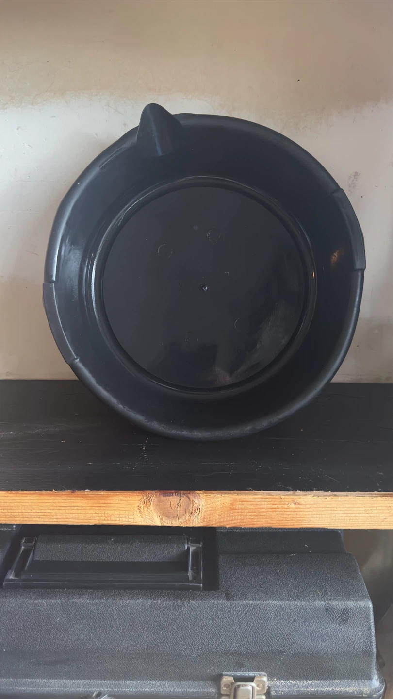 Flo-Tool 7 Quart Oil Drain Pan with Spout – $10 - photo 4