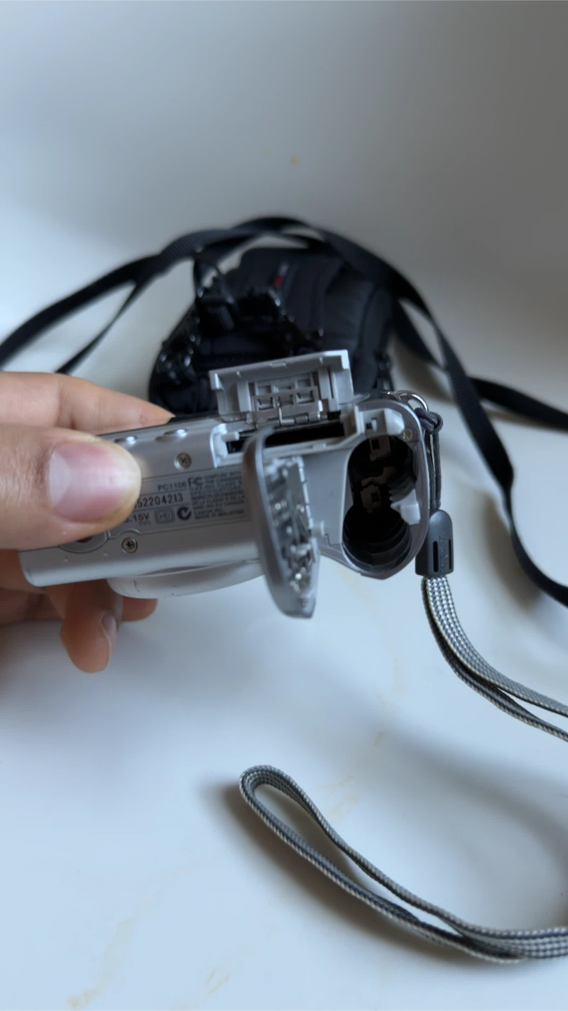 Digital Camera - photo 4