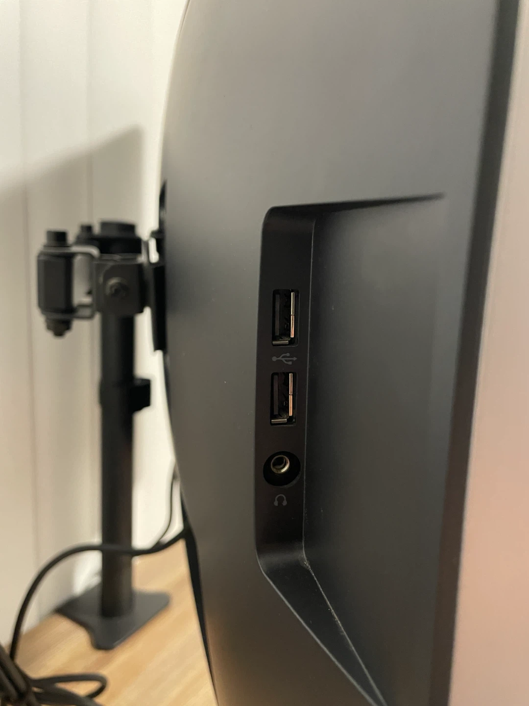 HP EliteDisplay Monitor & PrimeCables Single Monitor Desk Mount - photo 4