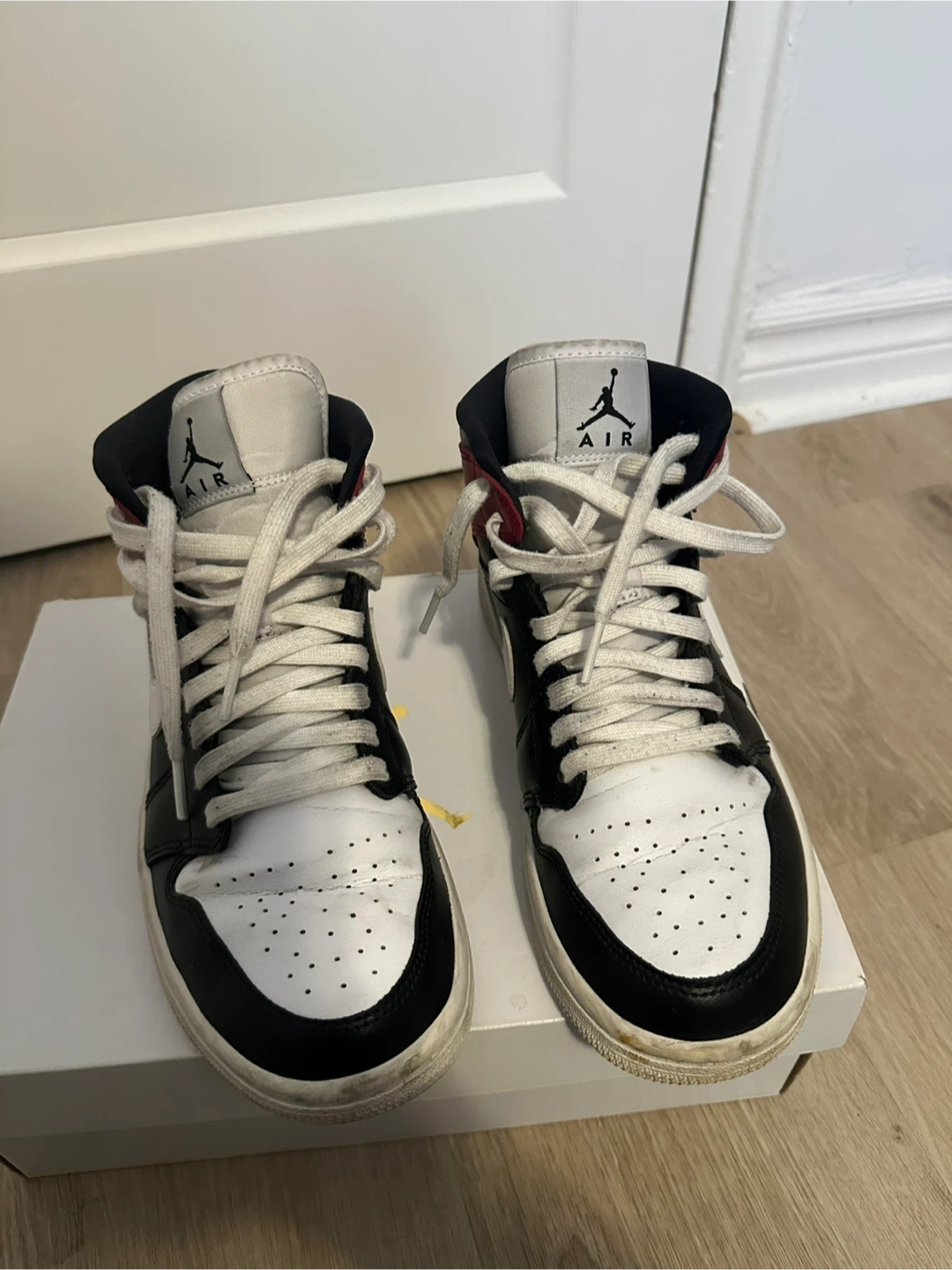 Air Jordan 1 Mid SE - photo 2