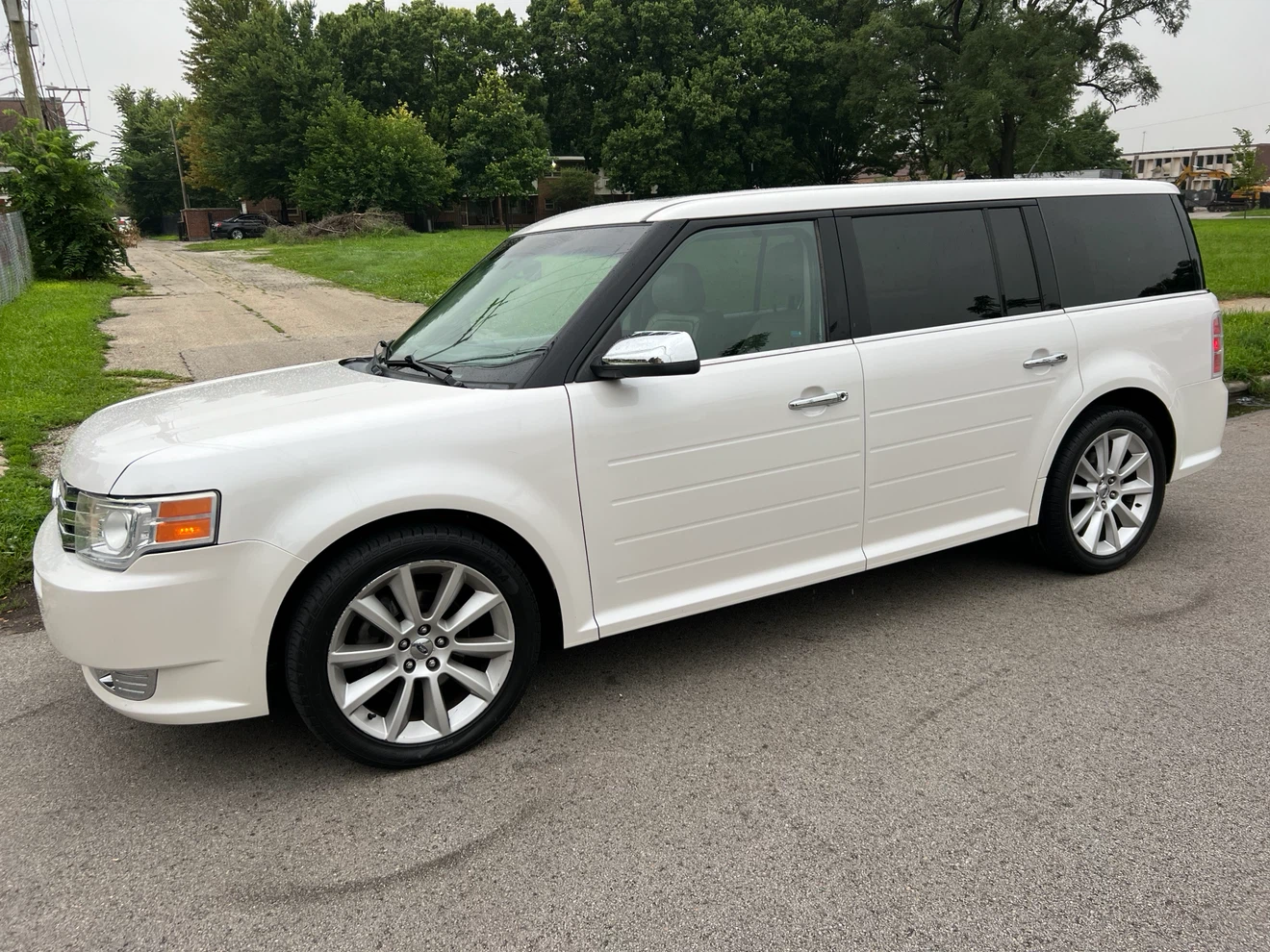 White Ford Flex SUV