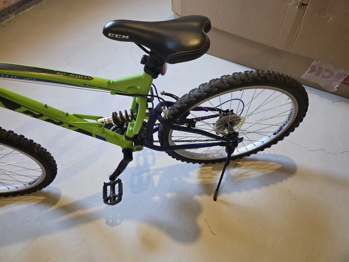 CCM Sonic 24" Boys Mountain Bike - photo 4