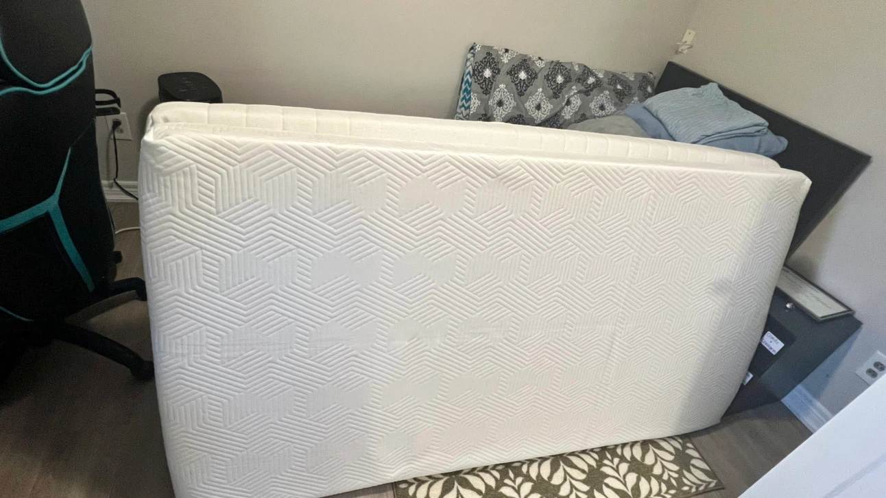 Twin mattress
