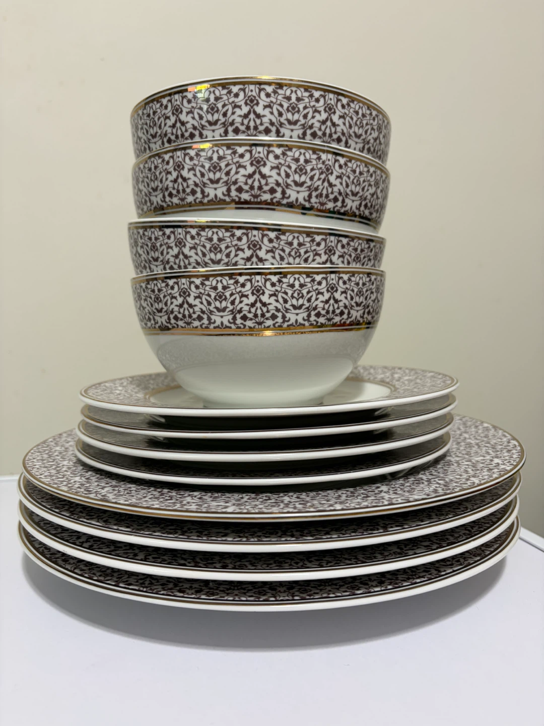 Dinnerware Set