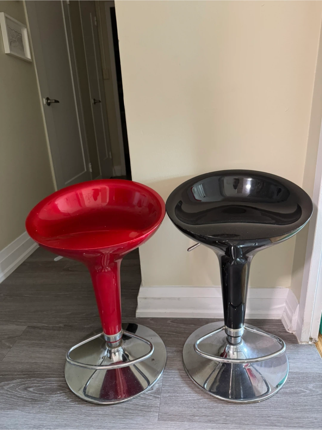 Set of 2 Adjustable Bar Stools - Red & Black