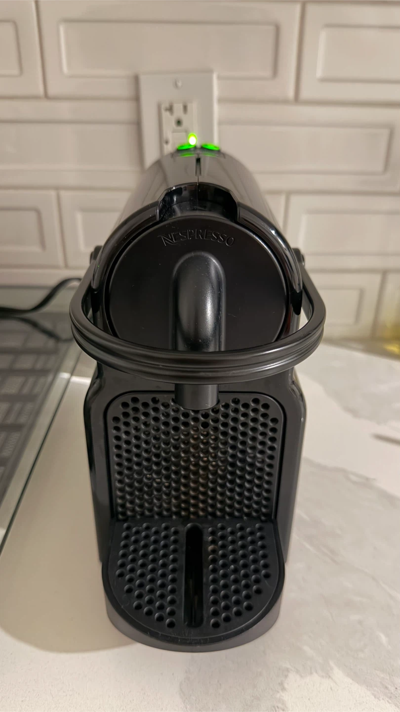 Nespresso Essenza Mini Coffee Machine - Black - photo 2