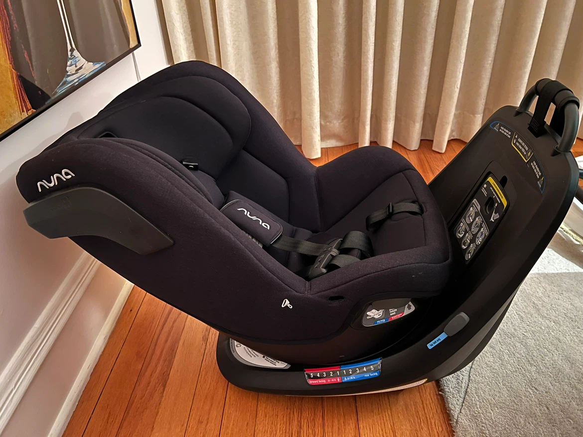 Nuna REVV Infant Convertible Car Seat - Black - photo 4