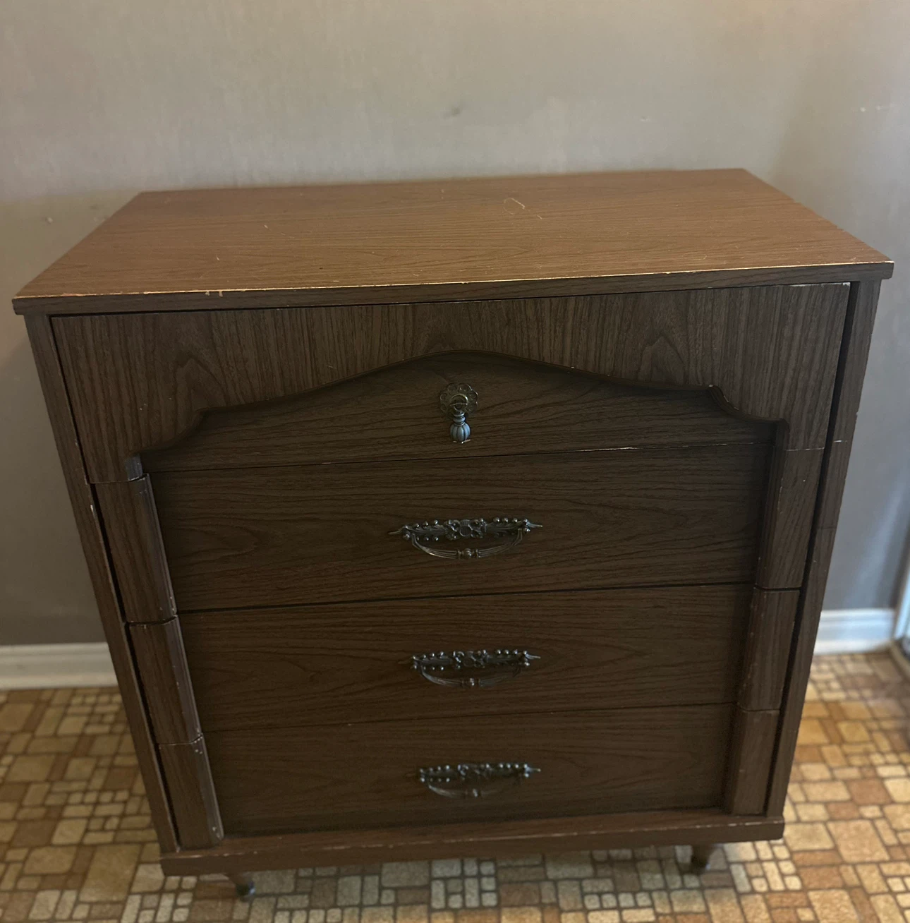 4-Drawer Dresser - photo 2