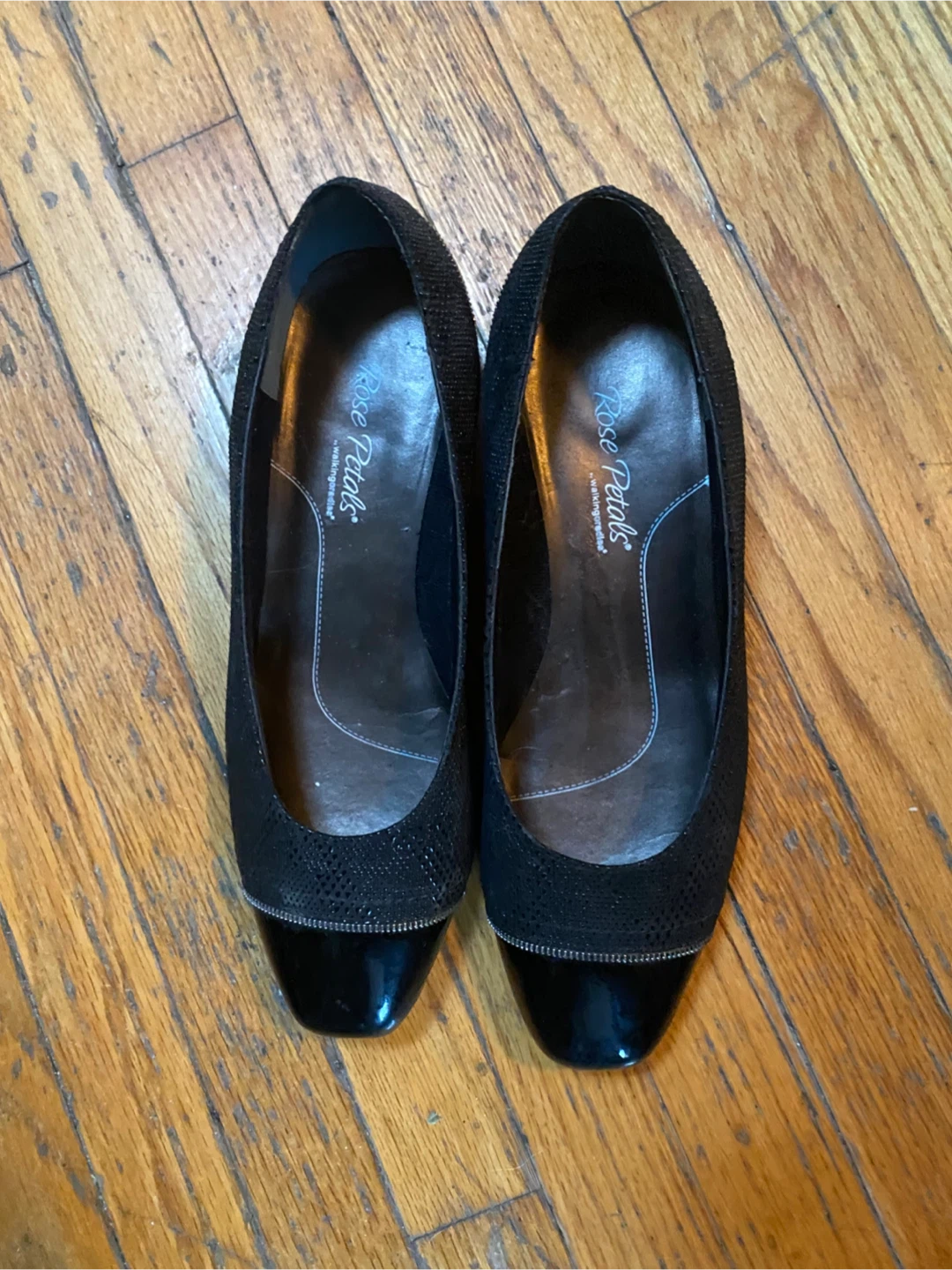 Casual black shoes