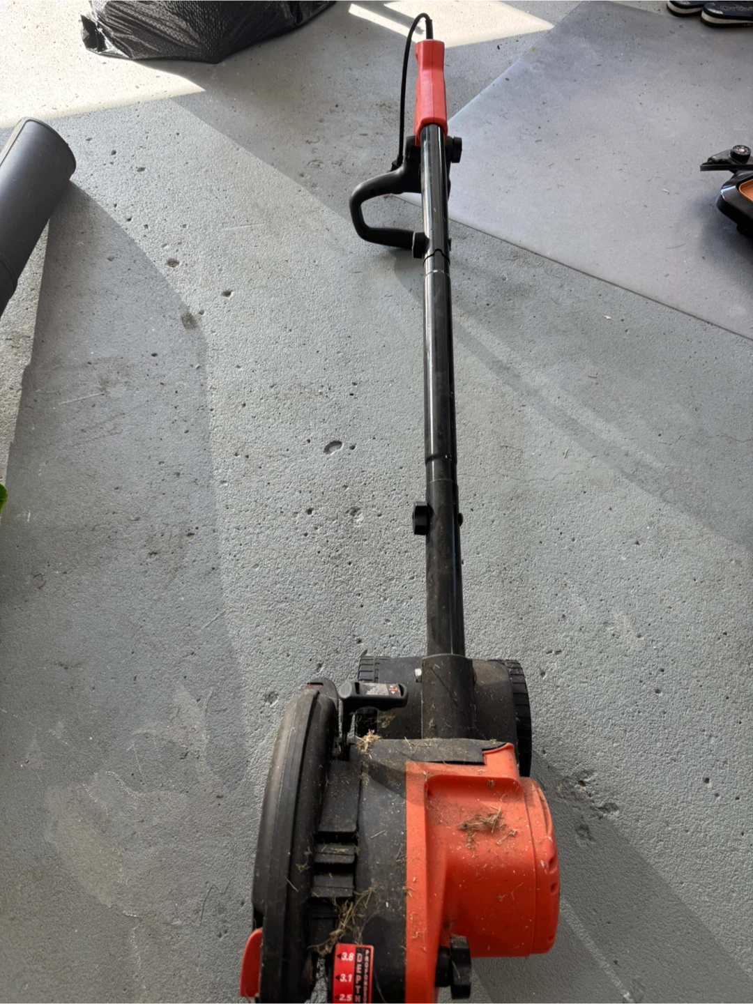 Black+Decker Electric String Trimmer