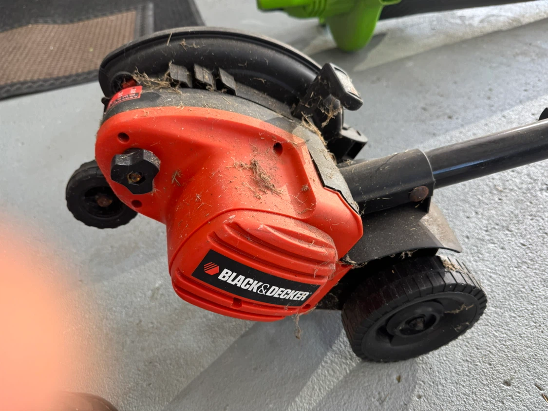 Black+Decker Electric String Trimmer - photo 3