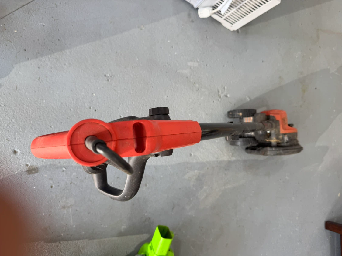 Black+Decker Electric String Trimmer - photo 4