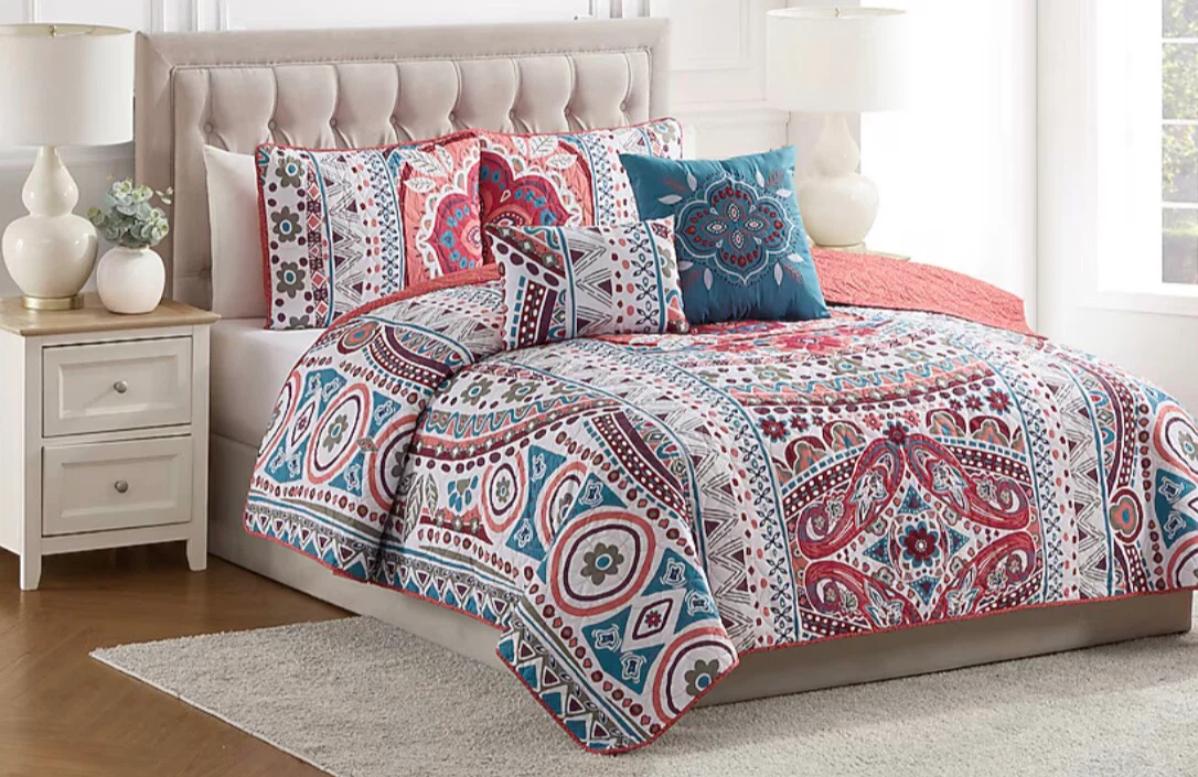 NVCY Home Reversible Quilt Set - Full/Queen (New)