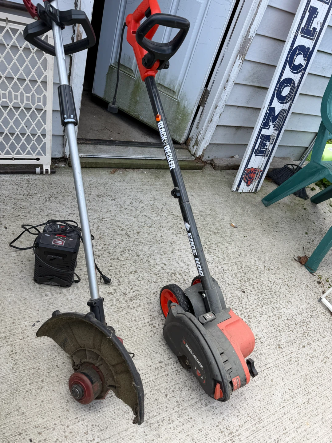 Black & Decker Electric Edger and Craftsman String Trimmer - photo 2