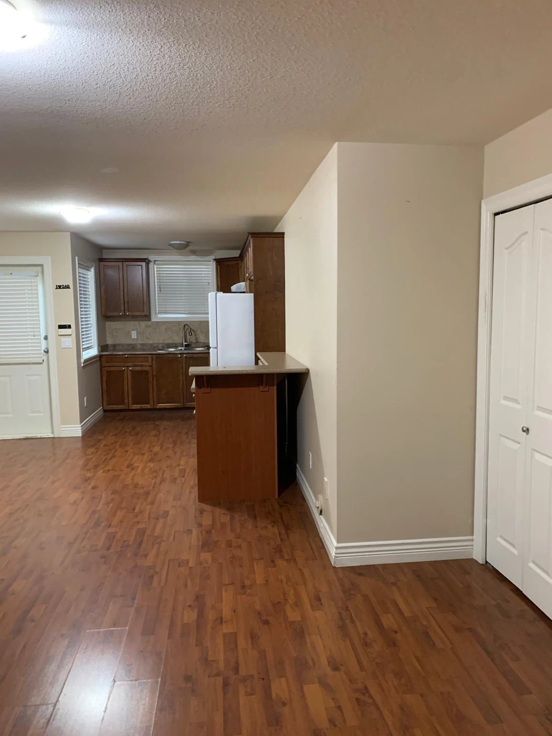 Spacious & Bright 2-Bedroom Basement Suite - photo 4