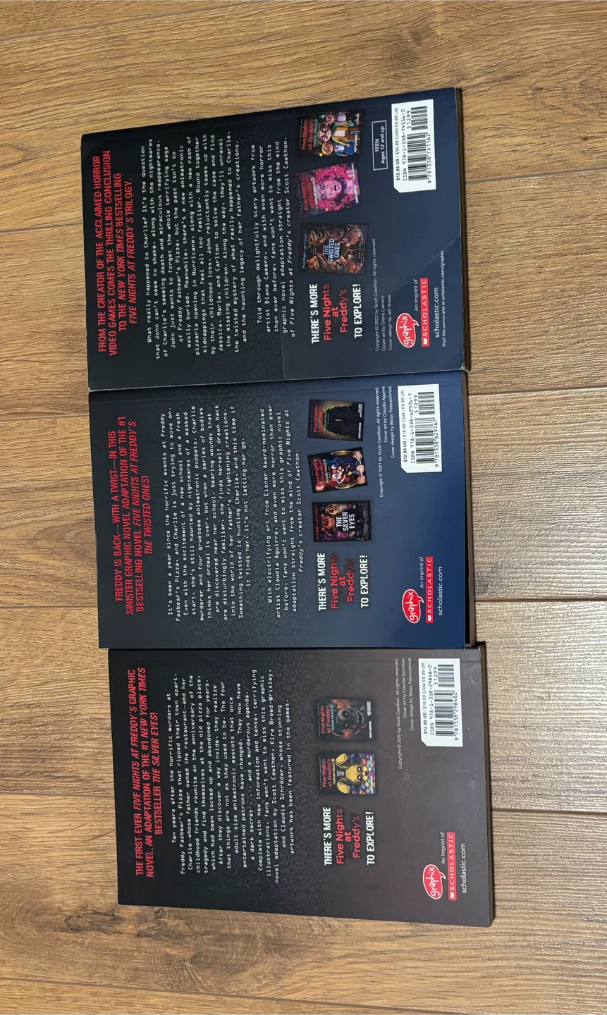 Five Nights at Freddy's The Graphic Novel Series (3 Books) - photo 2
