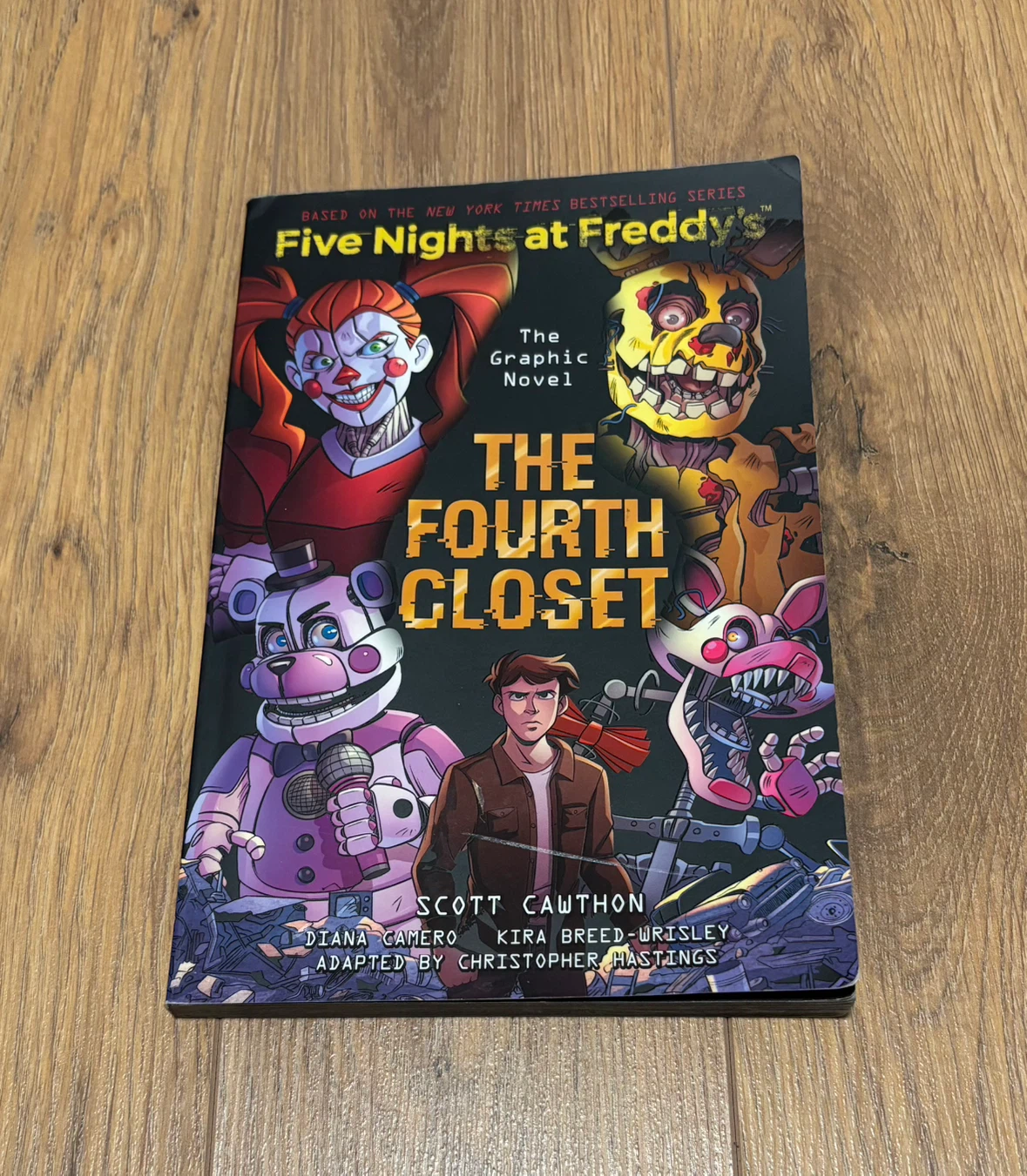 Five Nights at Freddy's The Graphic Novel Series (3 Books) - photo 3