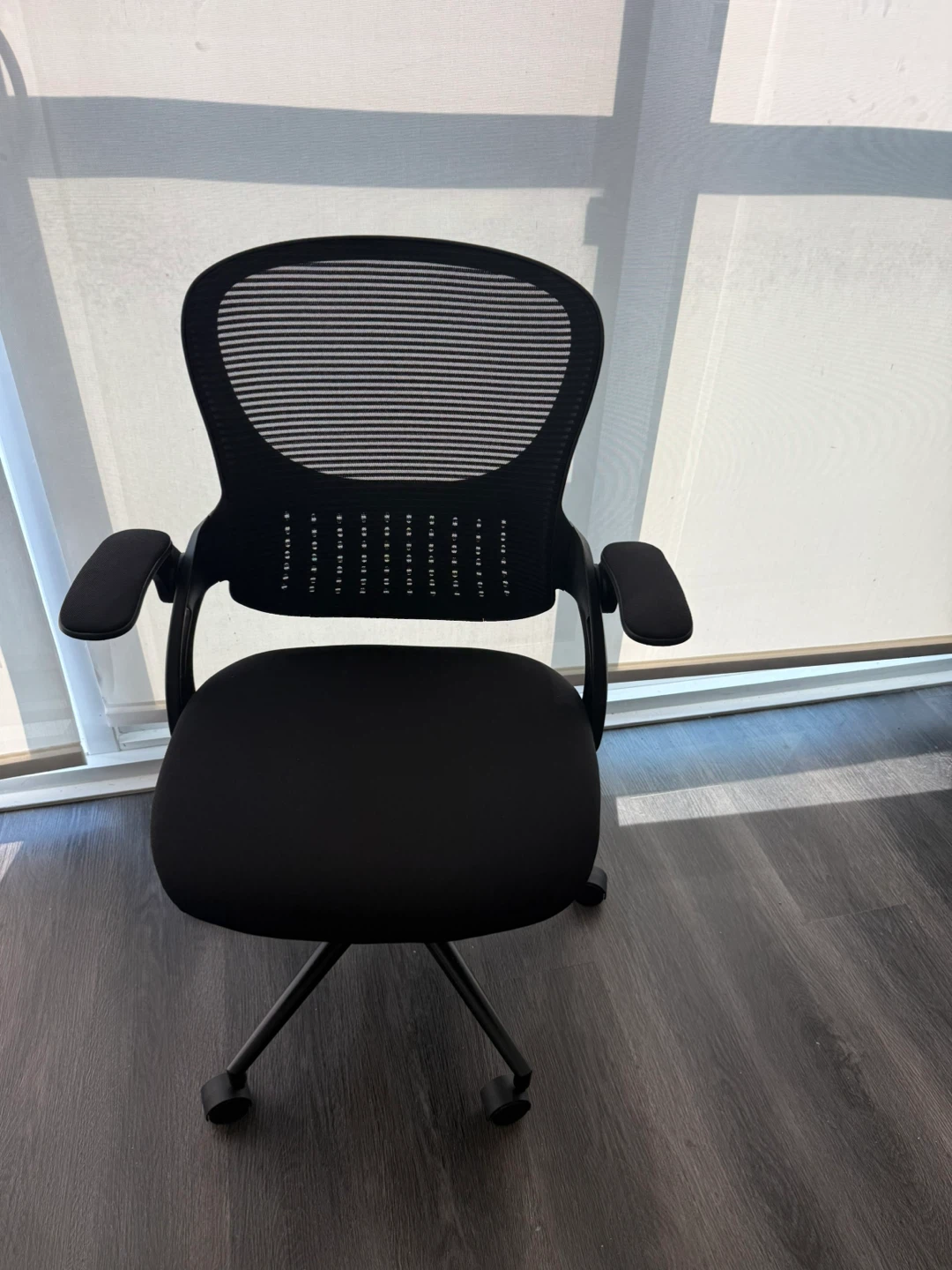 Black Office Chair - photo 2