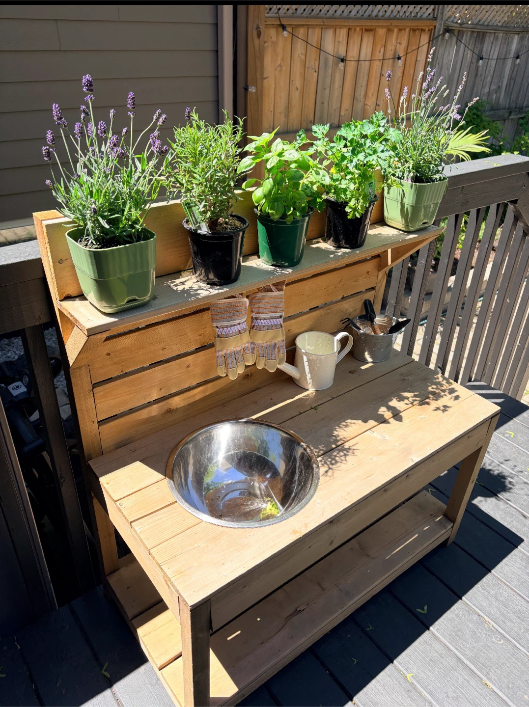 Kids Mud kitchen